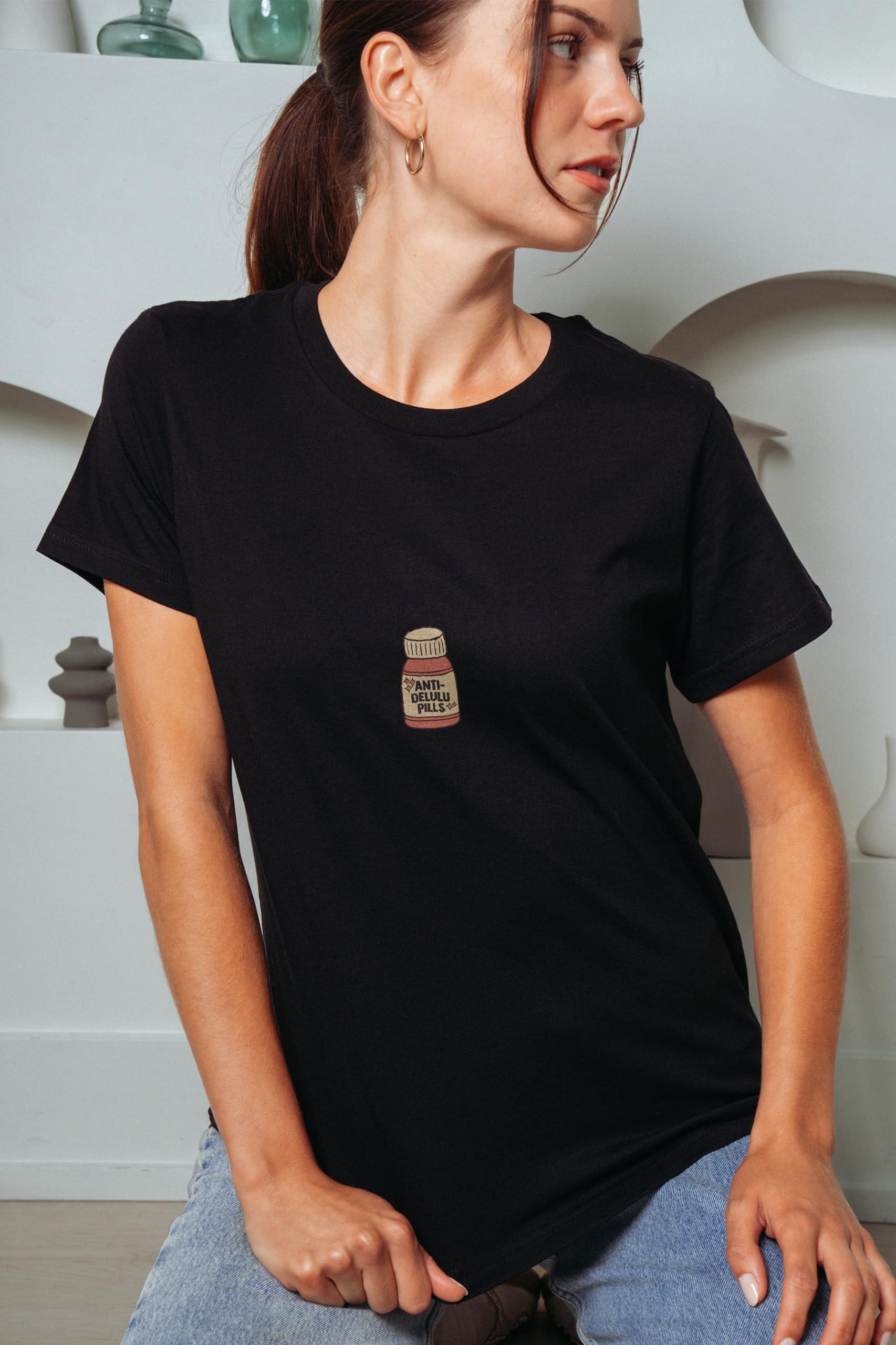 Anti-delulu Pills! Women’s T-shirt
