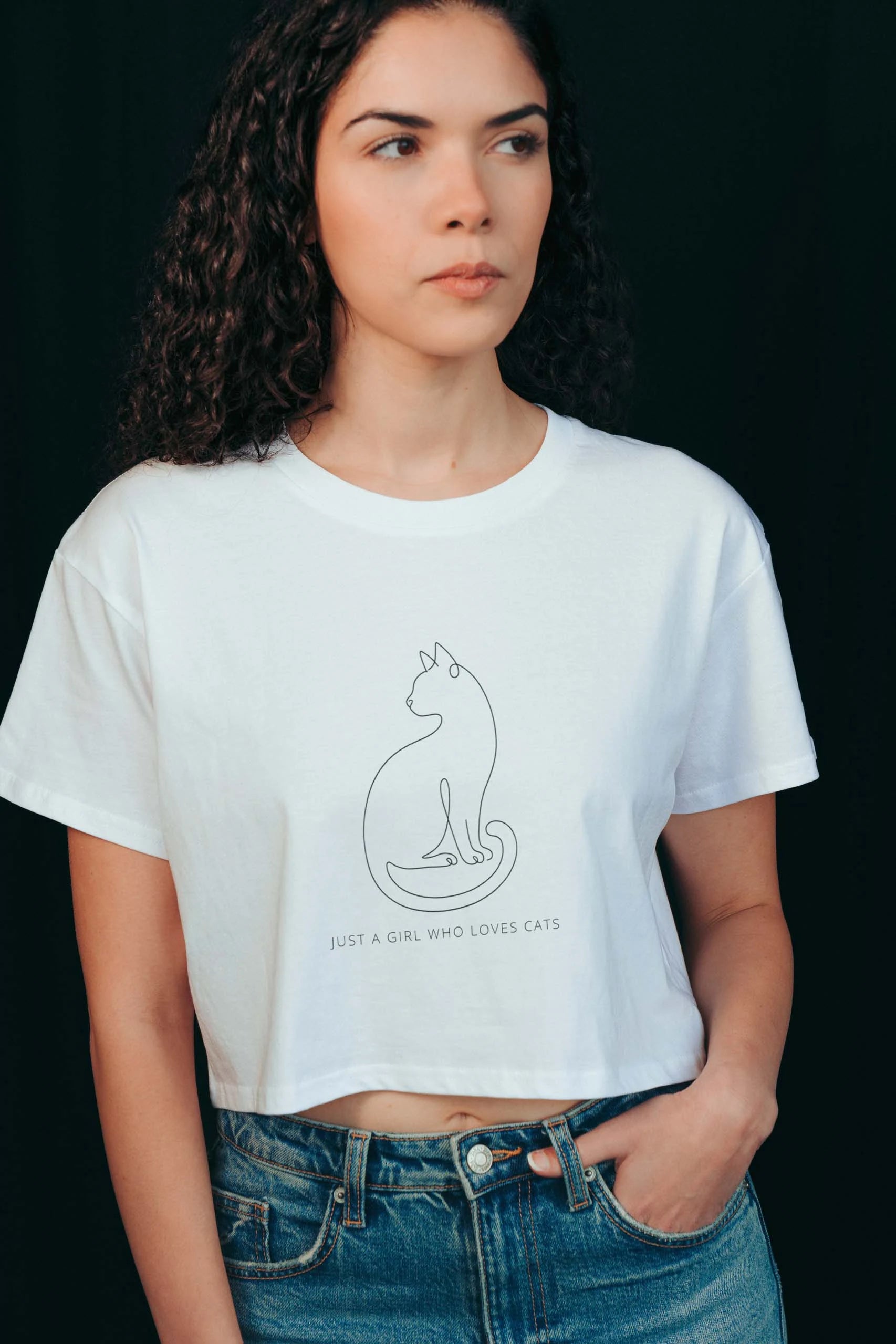 Just A Girl Who Loves Cats! Crop Tee