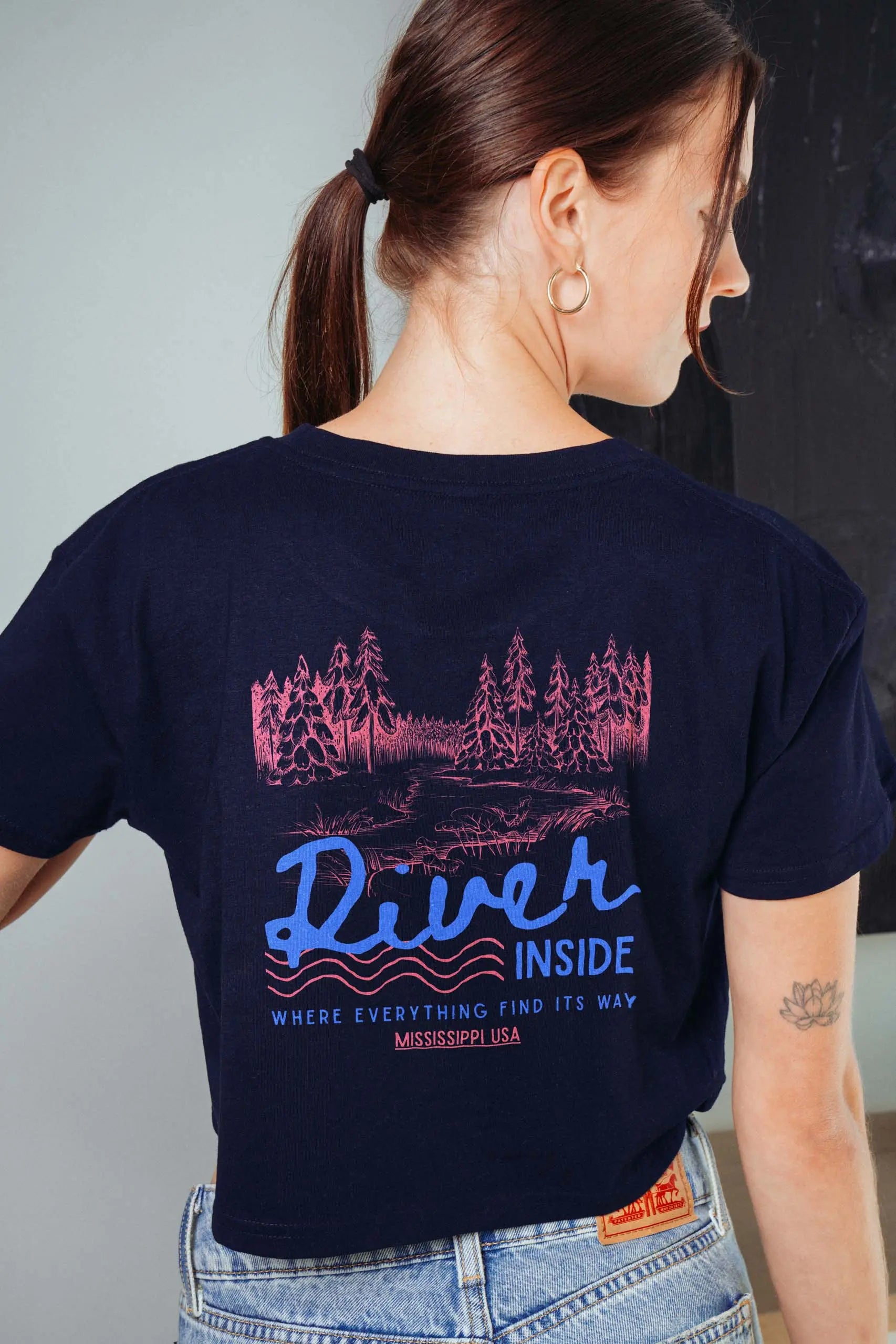 River Inside! Crop Tee