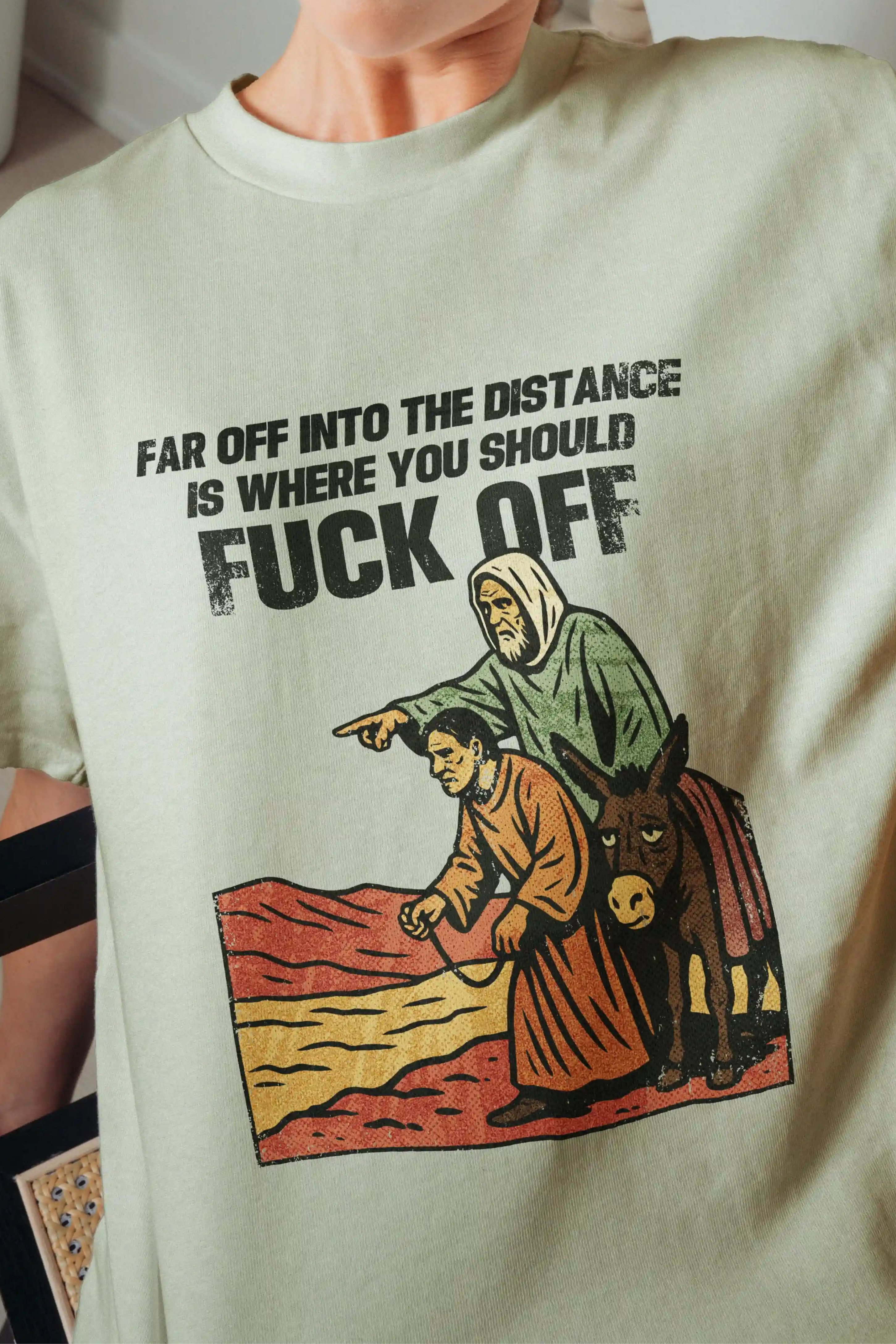 Far off into the Distance! Women’s Oversized T-Shirt