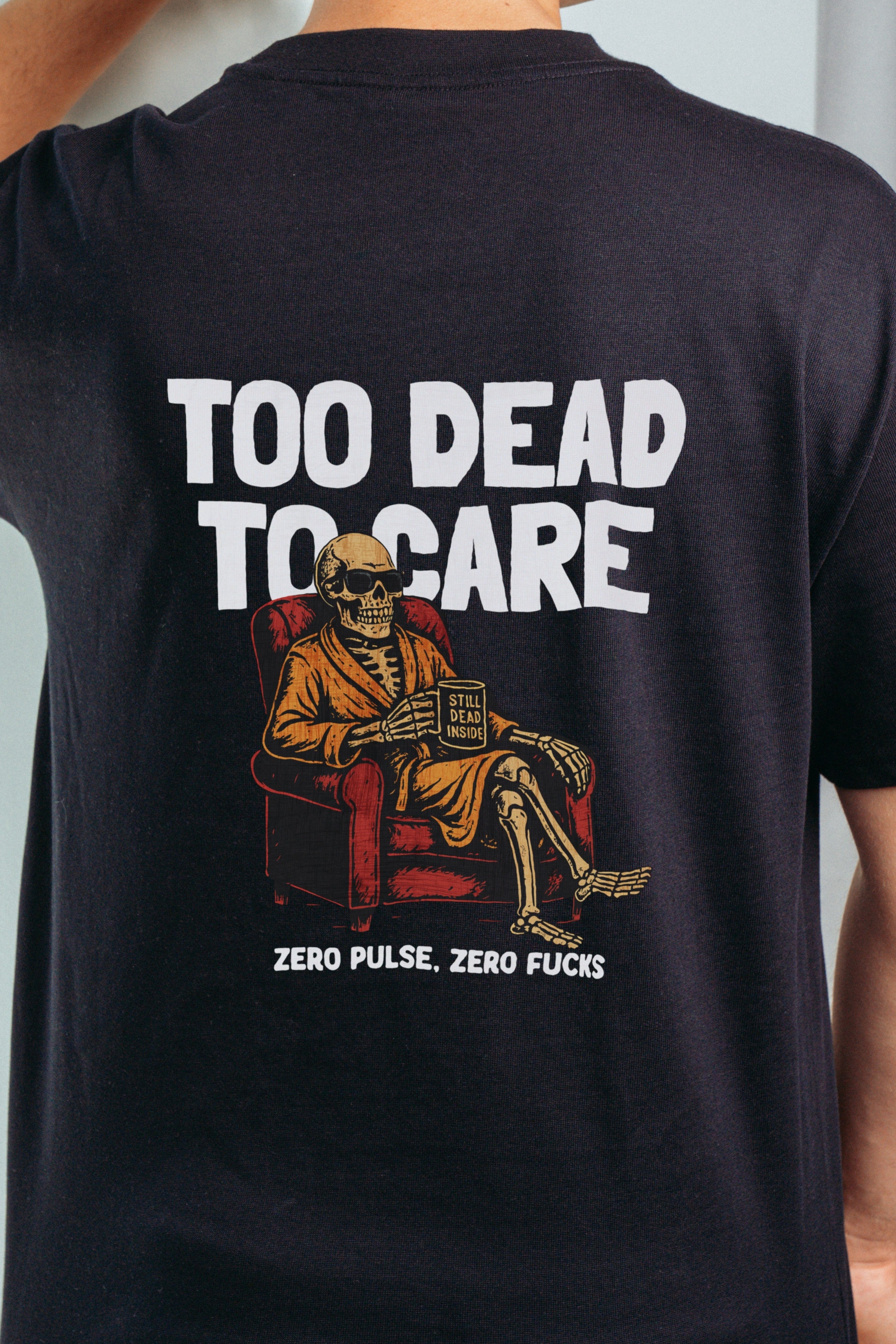 Too Dead to Care! Men’s Oversized T-Shirt