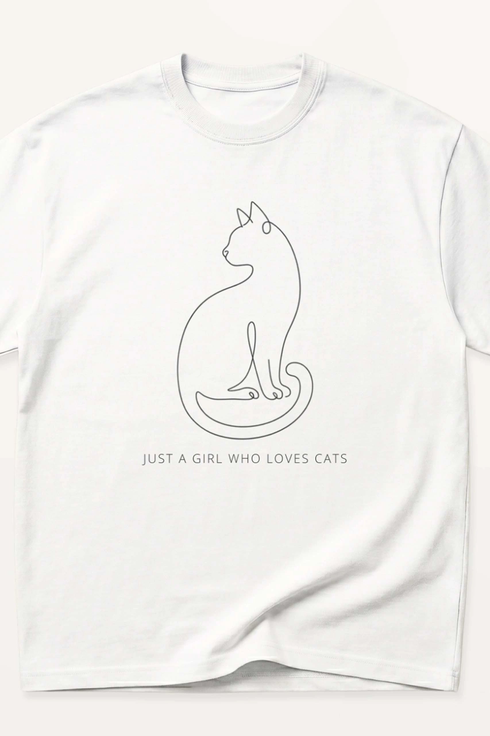 Just A Girl Who Loves Cats! Oversized T-Shirt