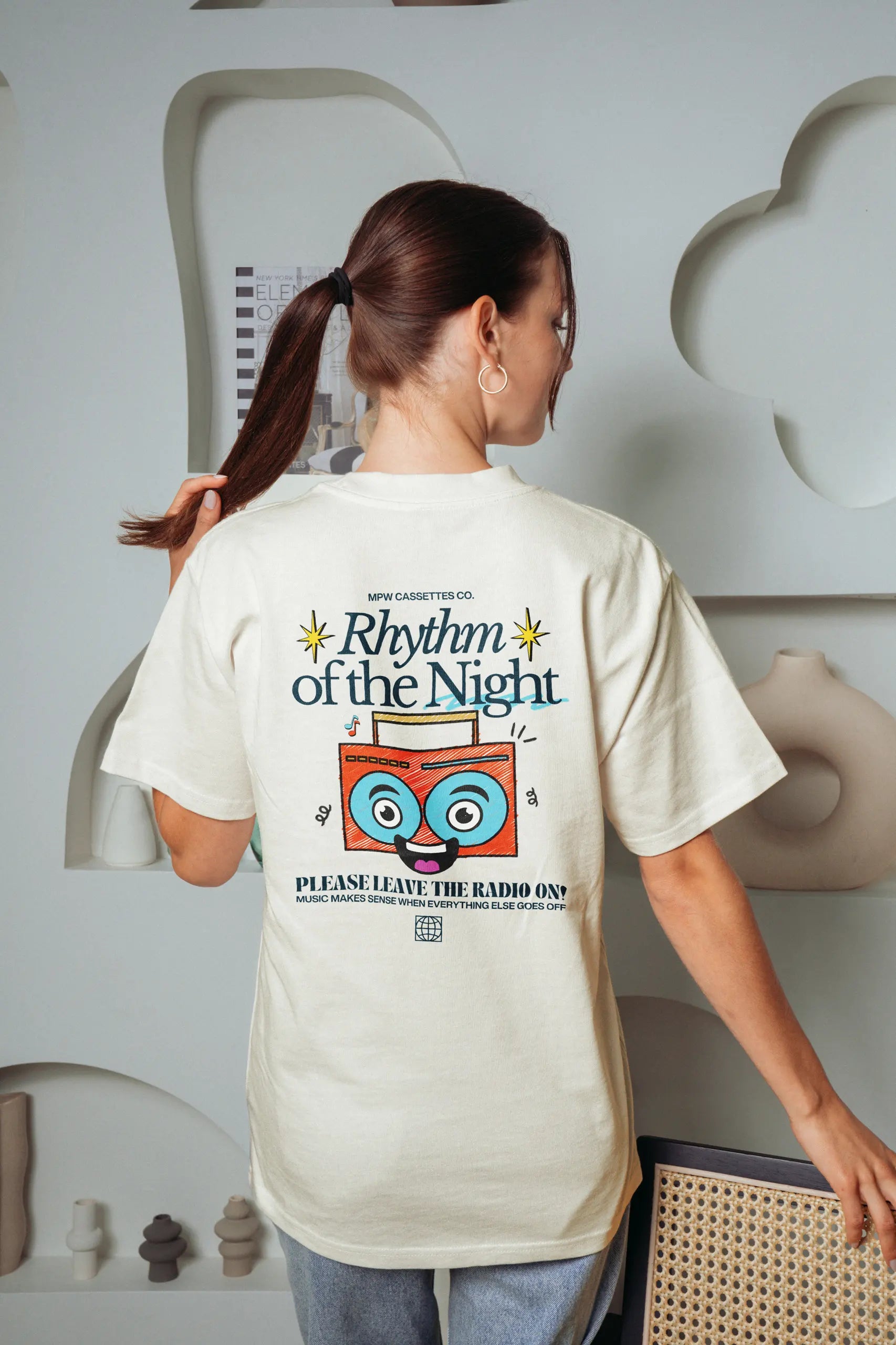 Rhythm of the Night! Oversized T-Shirt