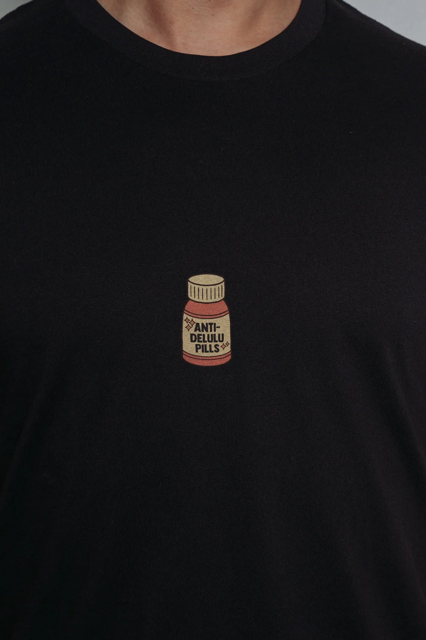Anti-delulu Pills! Men’s T-Shirt