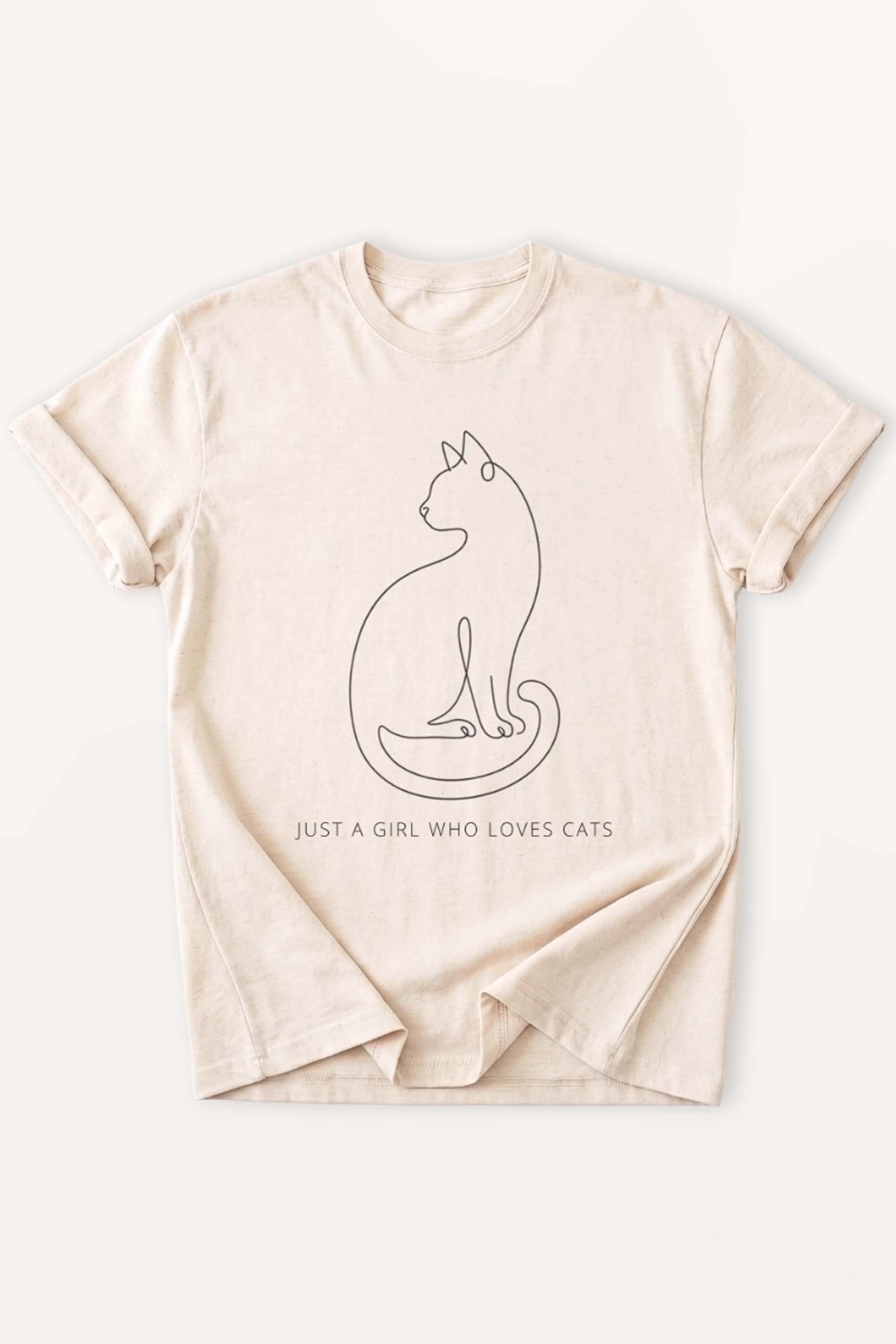 Just A Girl Who Loves Cats! Women’s T-Shirt