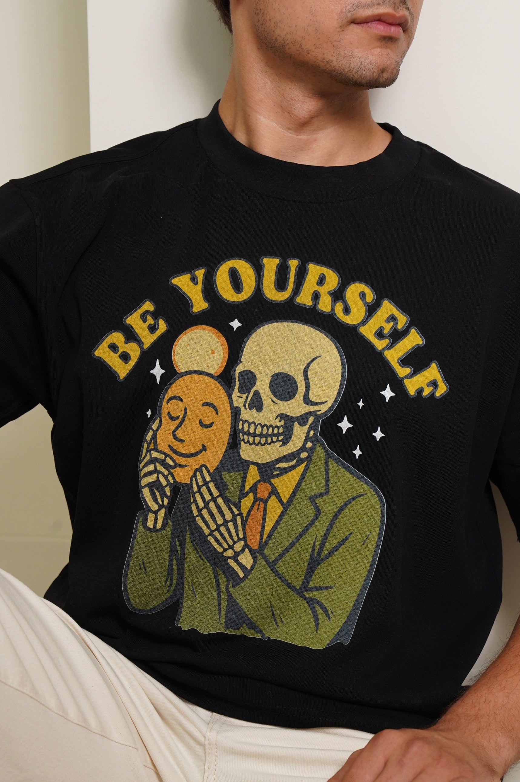 Be Yourself! Men’s Oversized T-Shirt