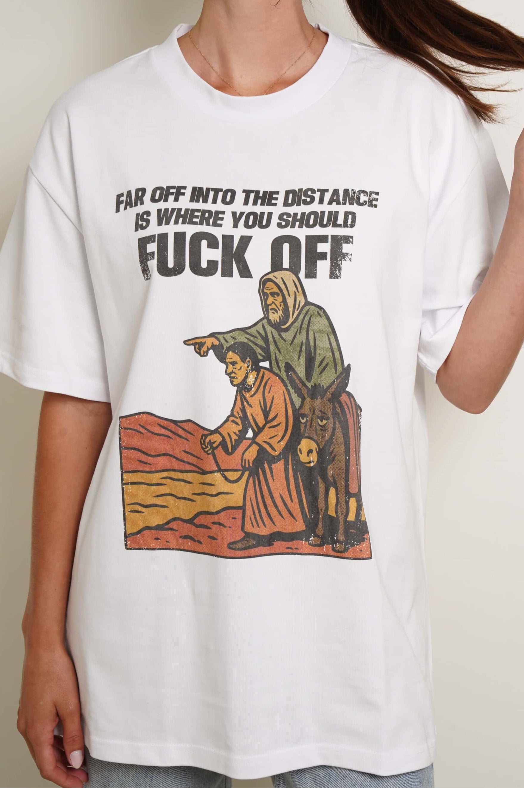 Far off into the Distance! Women’s Oversized T-Shirt