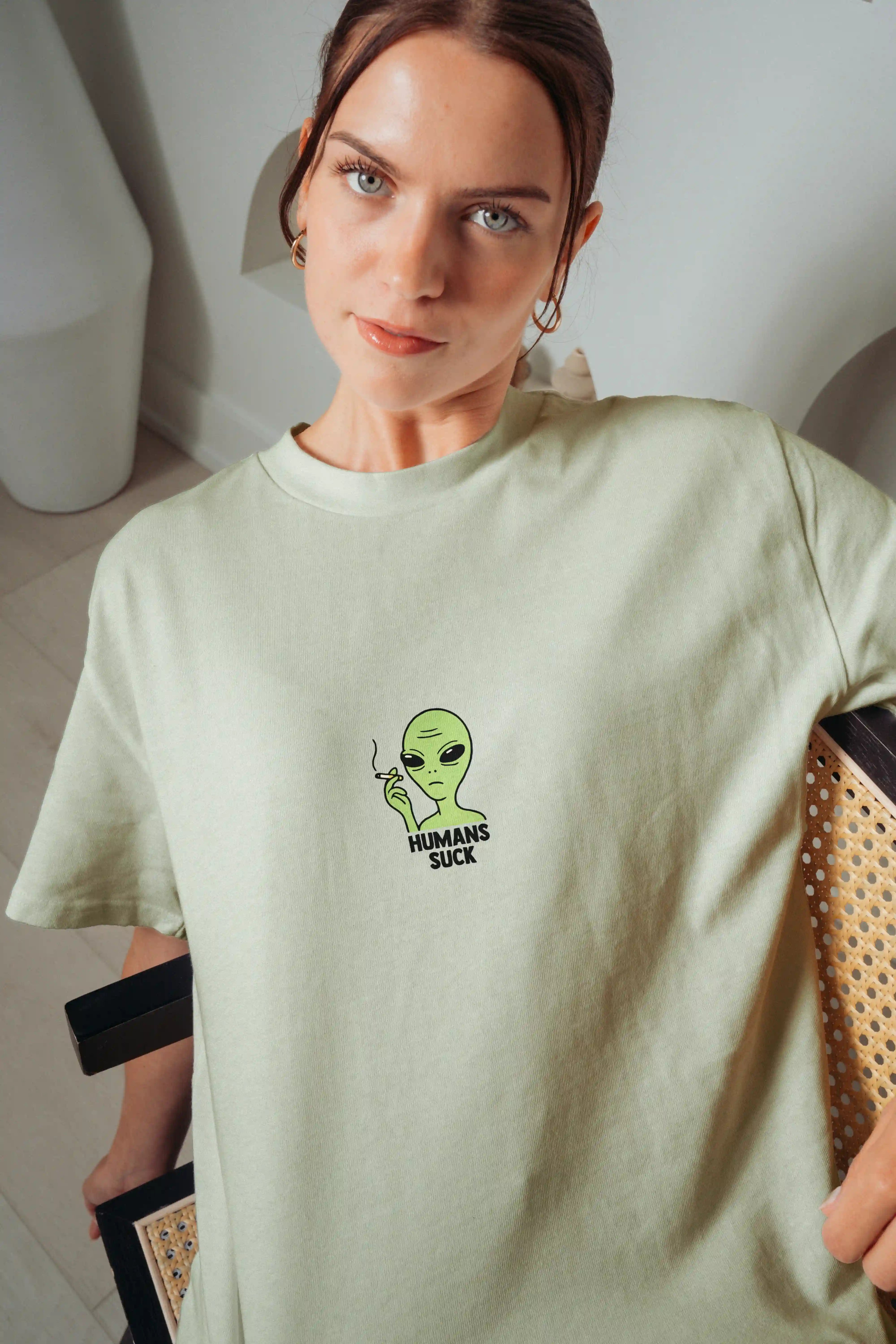 Humans Suck! Women’s Oversized T-Shirt