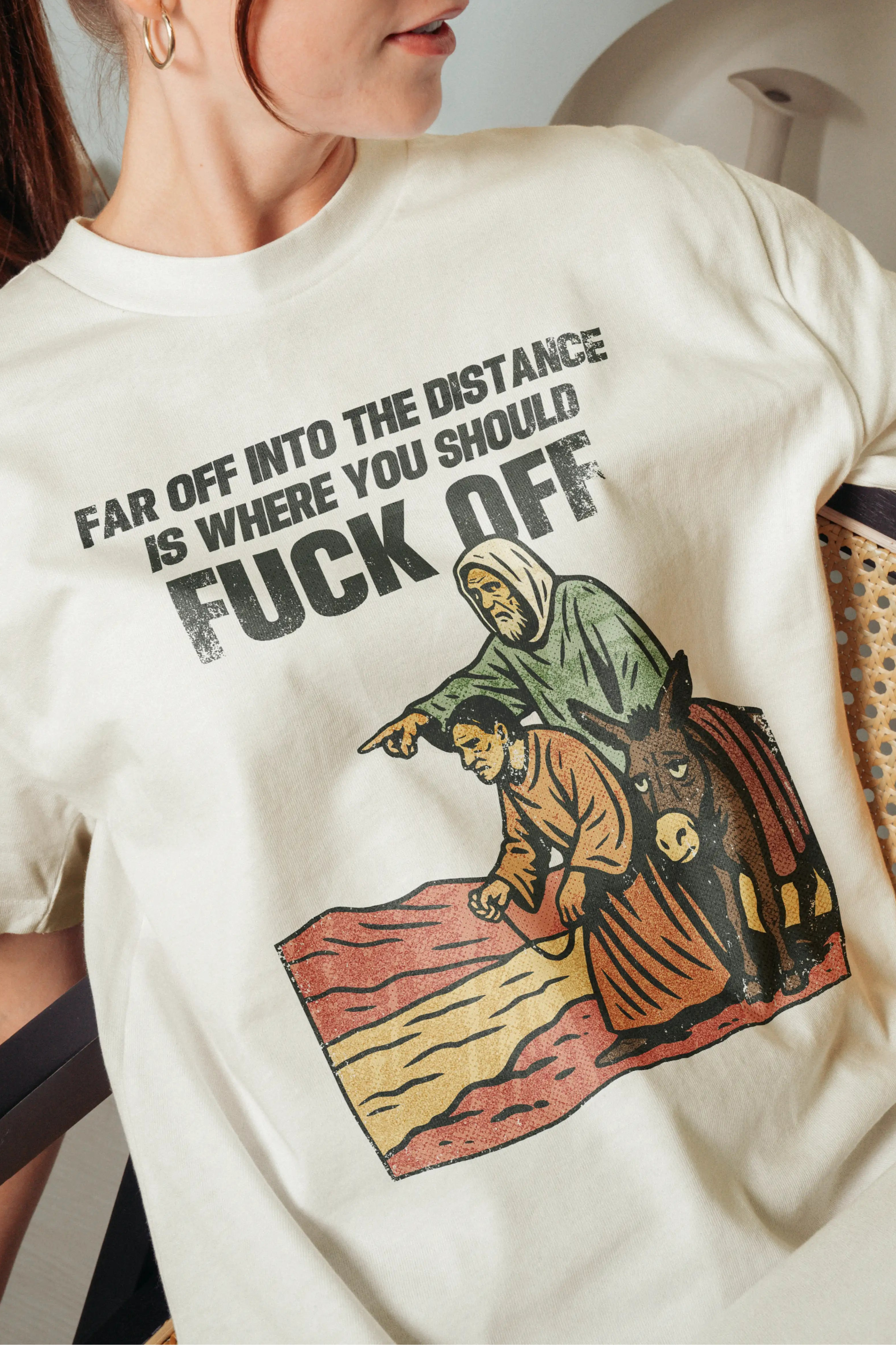 Far off into the Distance! Women’s Oversized T-Shirt