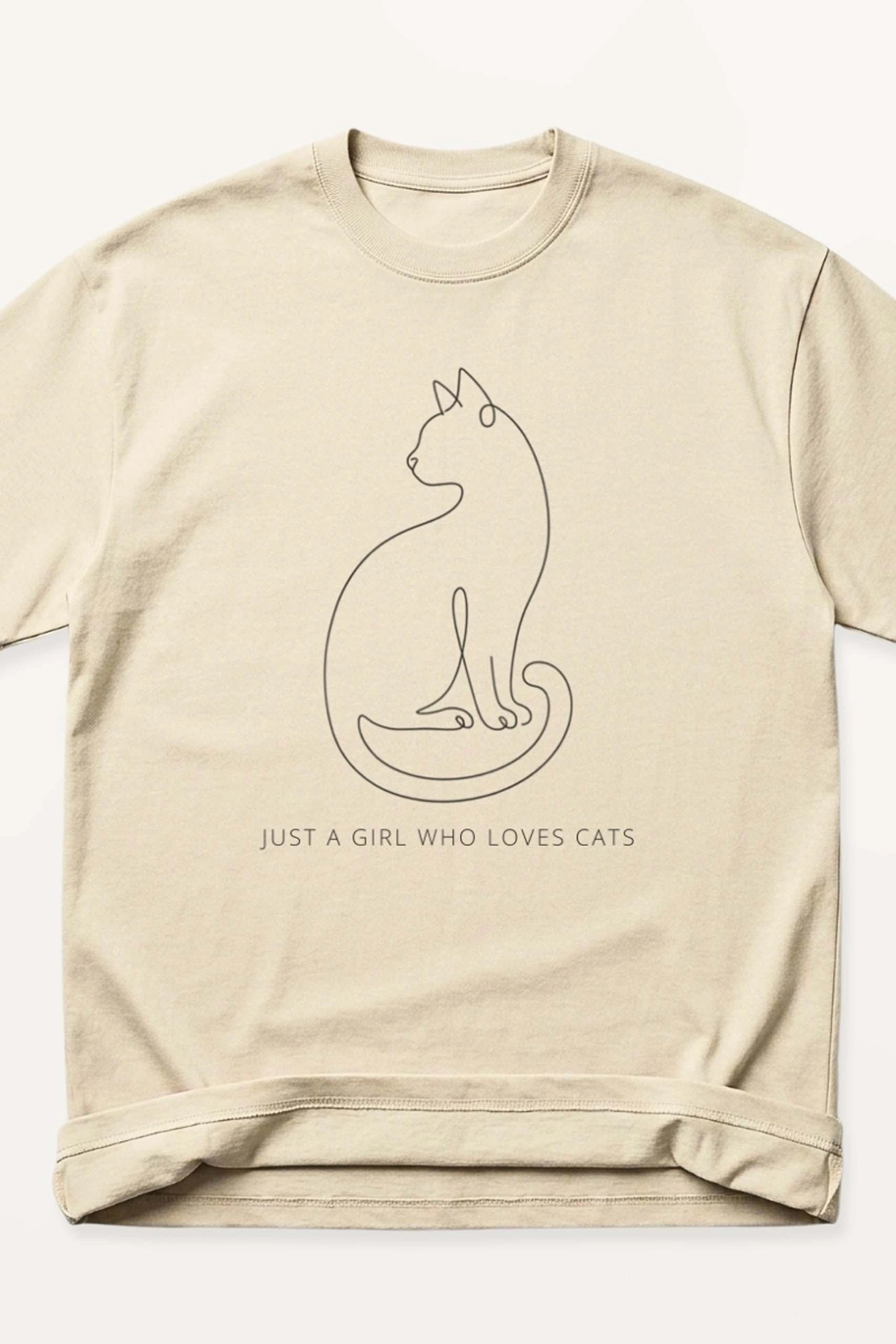 Just A Girl Who Loves Cats! Oversized T-Shirt