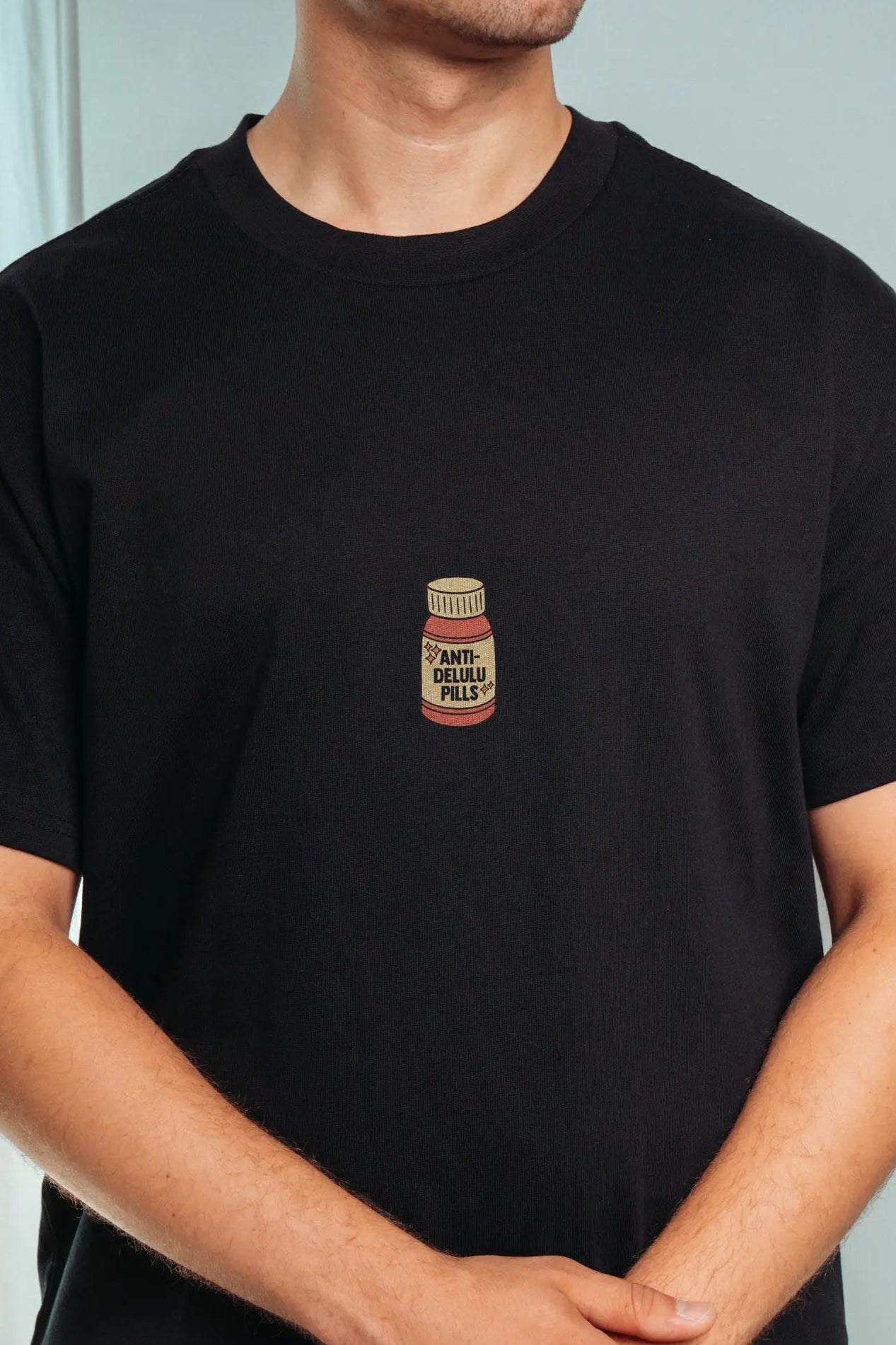 Anti-delulu Pills! Oversized Men’s T-Shirt