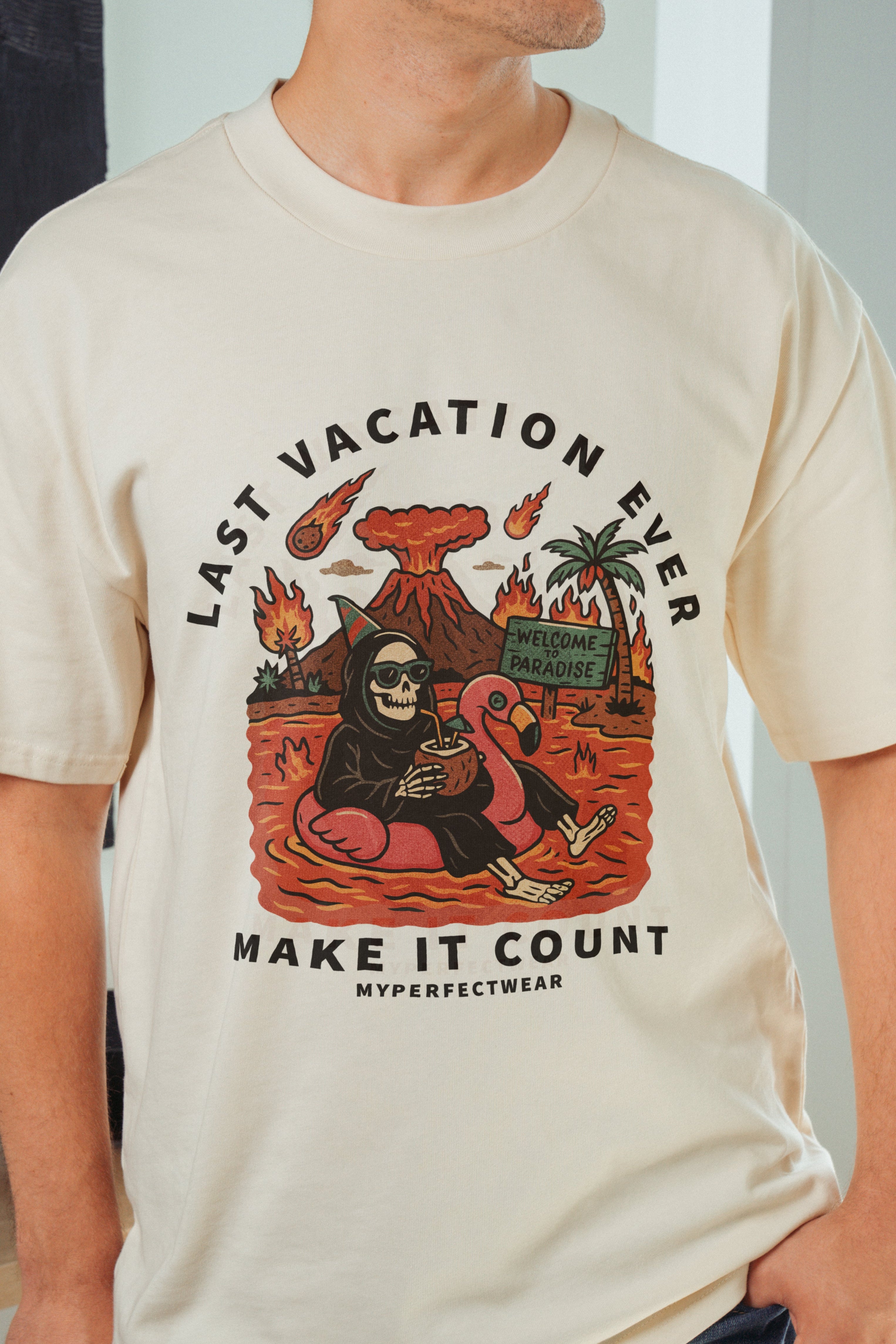 Last Vacation Ever! Men's Oversized T-Shirt